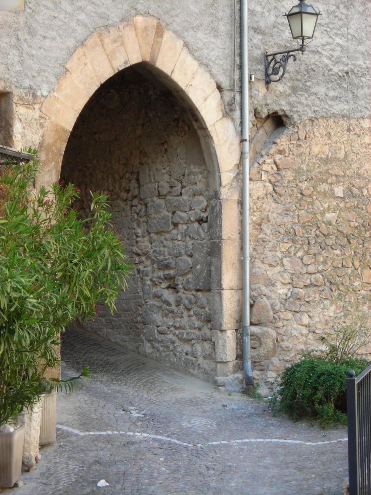 B&B Antonella Introdacqua Exterior photo